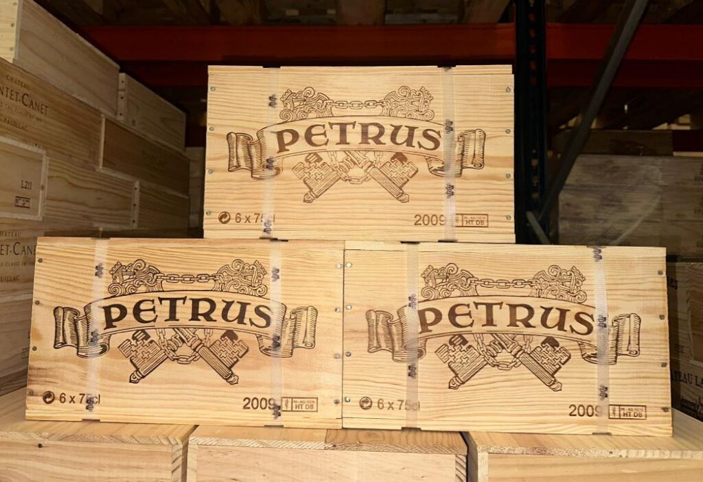 Caisses de vins PETRUS 2009